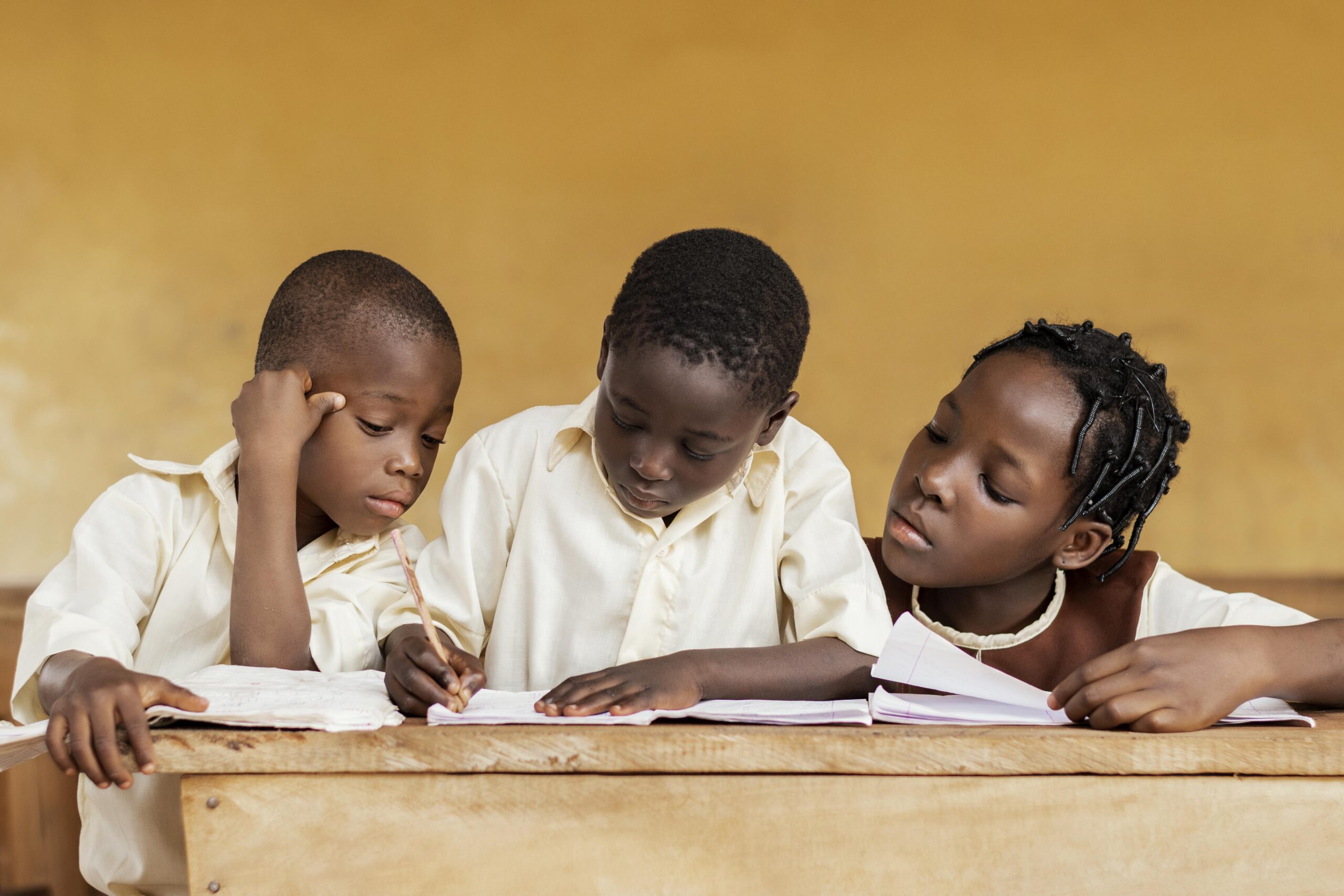 group african kids learning together group african kids learning together